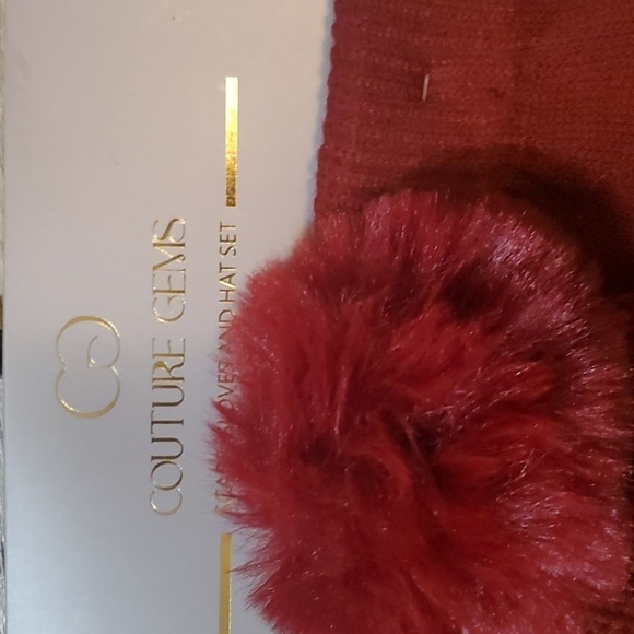 Couture Gems Burgandy Scarf, Gloves & Hat Set- OS- - Picture 3 of 5